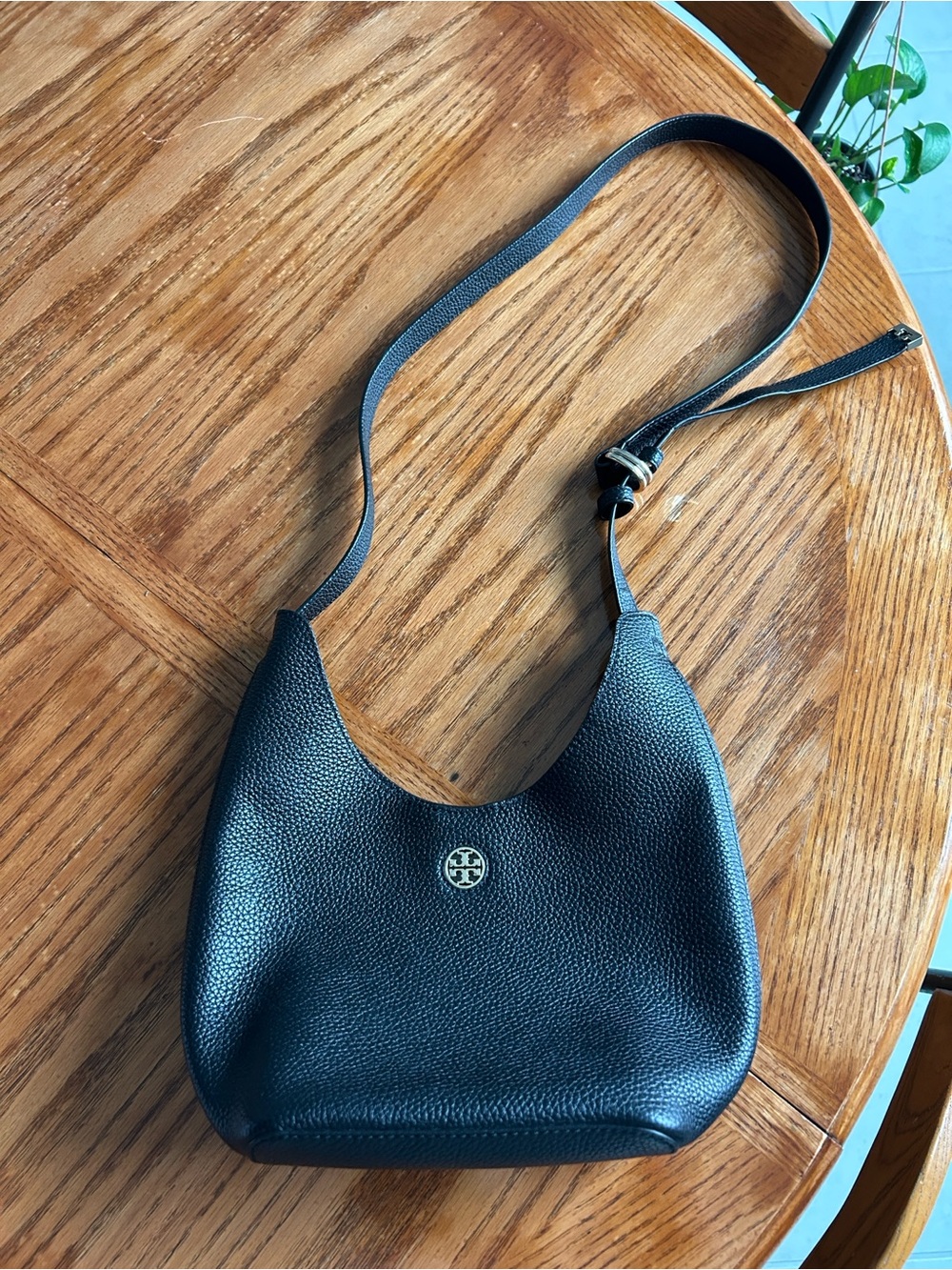 Tory Burch Black Pebbled Leather Hobo Shoulder Bag with Gold Logo